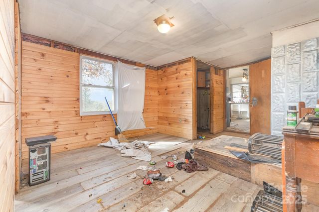 617 Hames Ridge Road, Mooresboro, NC 28114