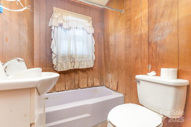 617 Hames Ridge Road, Mooresboro, NC 28114