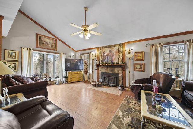 270 Wood Hills Drive, Concord, MI 49237