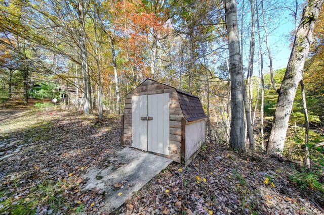 270 Wood Hills Drive, Concord, MI 49237