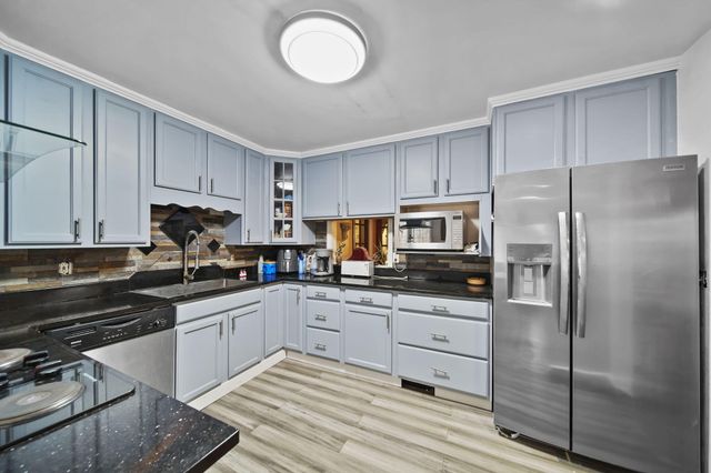 270 Wood Hills Drive, Concord, MI 49237