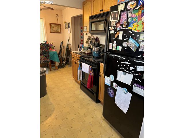 9948 Se HOLGATE Blvd, Portland, OR 97266