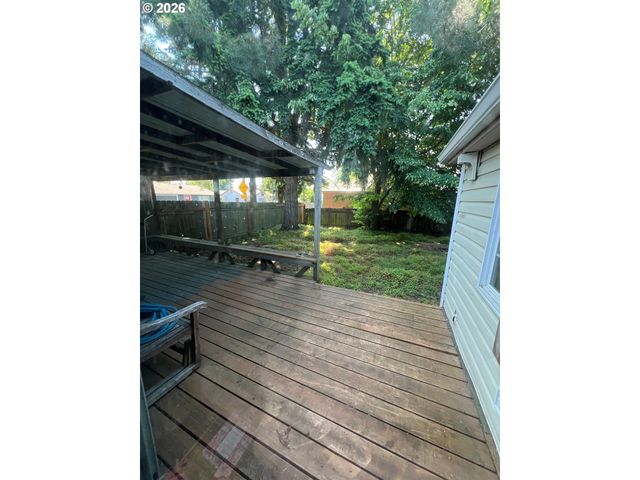 9948 Se HOLGATE Blvd, Portland, OR 97266