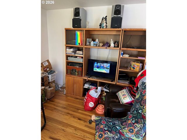 9948 Se HOLGATE Blvd, Portland, OR 97266