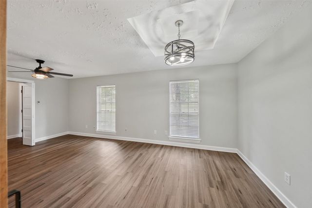 1923 Briarcreek Boulevard, Houston, TX 77073