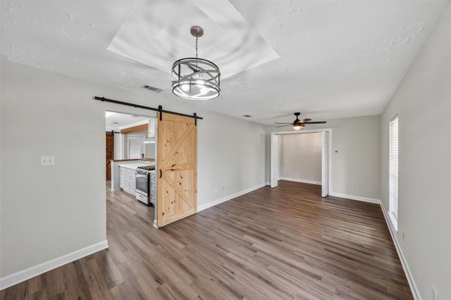 1923 Briarcreek Boulevard, Houston, TX 77073