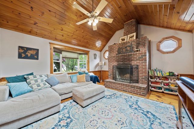 285 Raynor Ave, Whitman, MA 02382