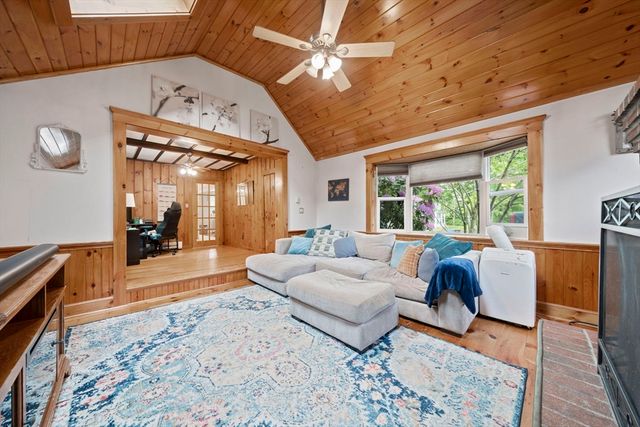 285 Raynor Ave, Whitman, MA 02382