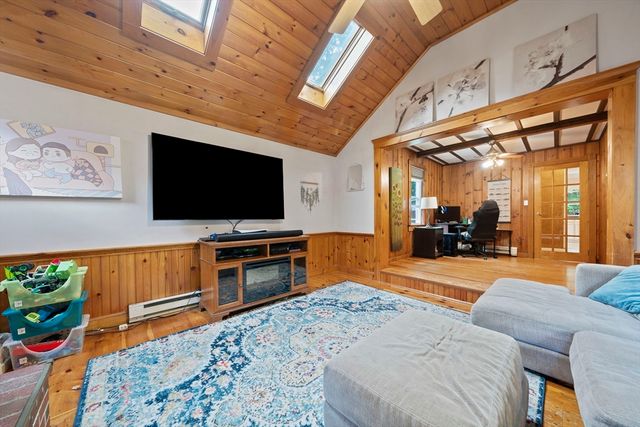 285 Raynor Ave, Whitman, MA 02382