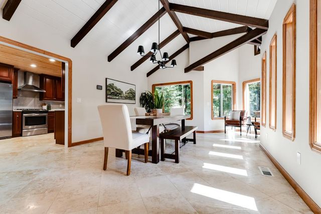 23535 Treeview Trail, Los Gatos, CA 95033