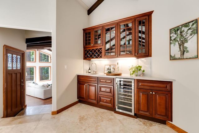 23535 Treeview Trail, Los Gatos, CA 95033