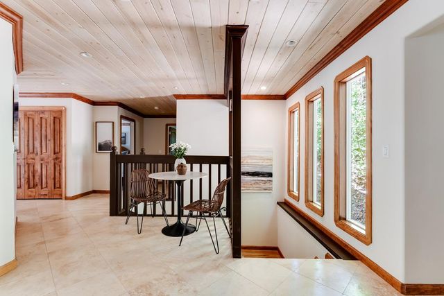 23535 Treeview Trail, Los Gatos, CA 95033