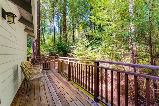 23535 Treeview Trail, Los Gatos, CA 95033