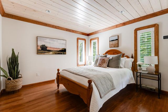 23535 Treeview Trail, Los Gatos, CA 95033