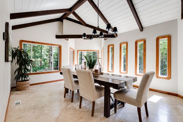 23535 Treeview Trail, Los Gatos, CA 95033