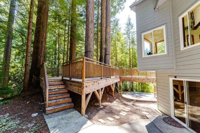 23535 Treeview Trail, Los Gatos, CA 95033