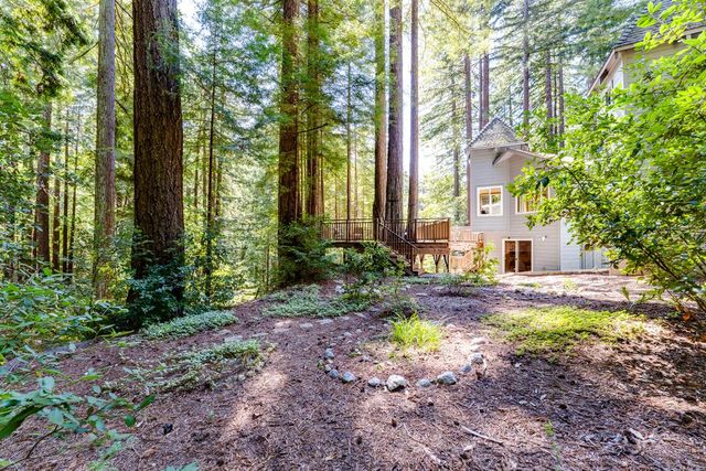 23535 Treeview Trail, Los Gatos, CA 95033