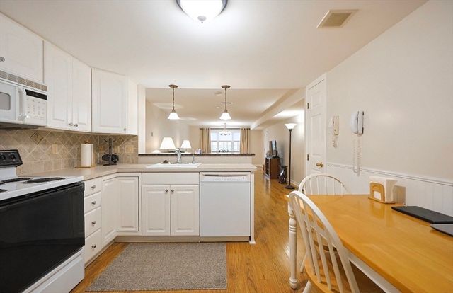 20-2 America Way 2, Salem, MA 01970