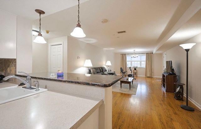 20-2 America Way 2, Salem, MA 01970