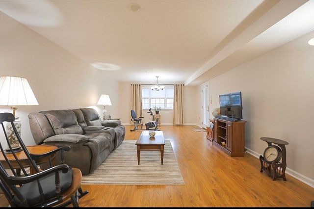 20-2 America Way 2, Salem, MA 01970