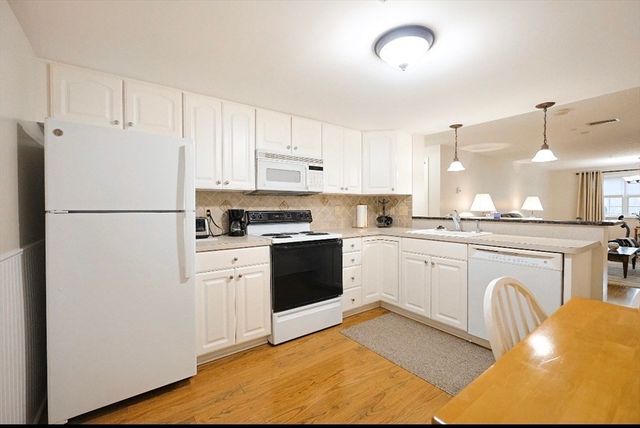 20-2 America Way 2, Salem, MA 01970