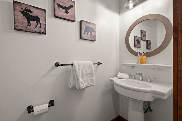 551 McKinney Road, Tahoma, CA 96142