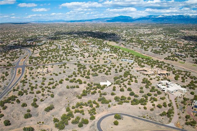 20 Hacienda Caballero, Santa Fe, NM 87506