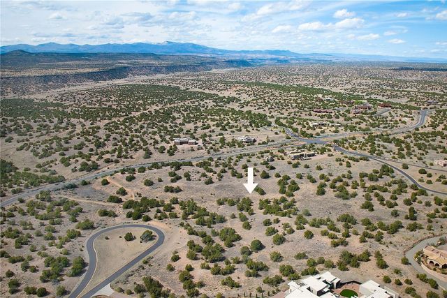 20 Hacienda Caballero, Santa Fe, NM 87506