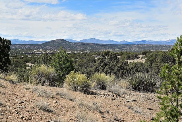 20 Hacienda Caballero, Santa Fe, NM 87506