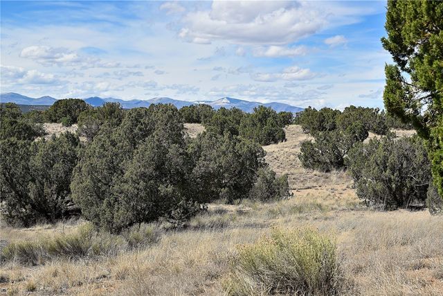 20 Hacienda Caballero, Santa Fe, NM 87506