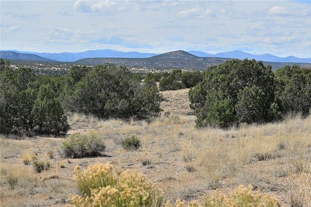 20 Hacienda Caballero, Santa Fe, NM 87506