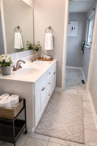 711 S Clifton Avenue, Bloomington, IN 47401