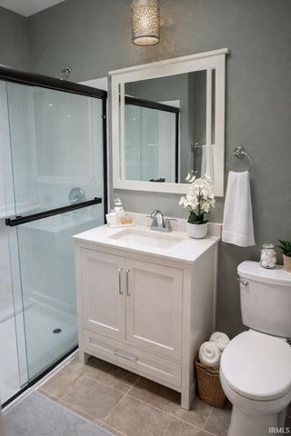 711 S Clifton Avenue, Bloomington, IN 47401