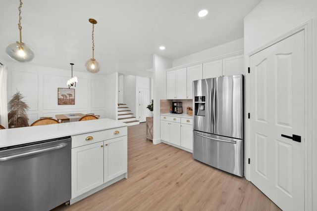 6066 Terra Linda Way, Redding, CA 96003