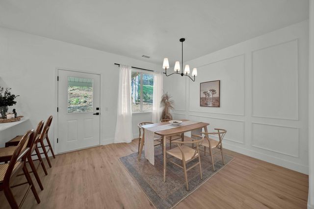 6066 Terra Linda Way, Redding, CA 96003