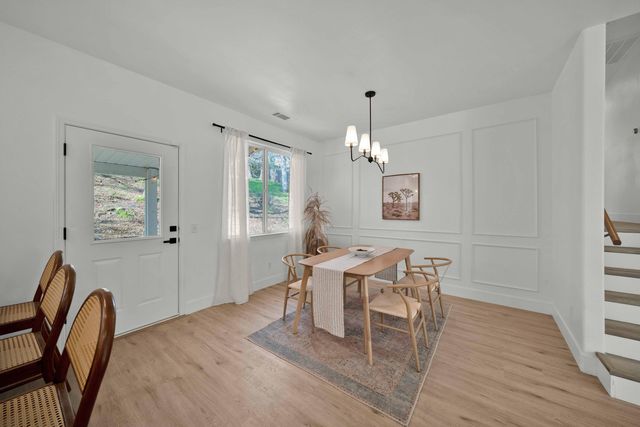 6066 Terra Linda Way, Redding, CA 96003