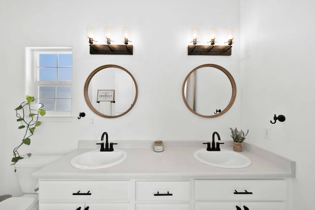 6066 Terra Linda Way, Redding, CA 96003