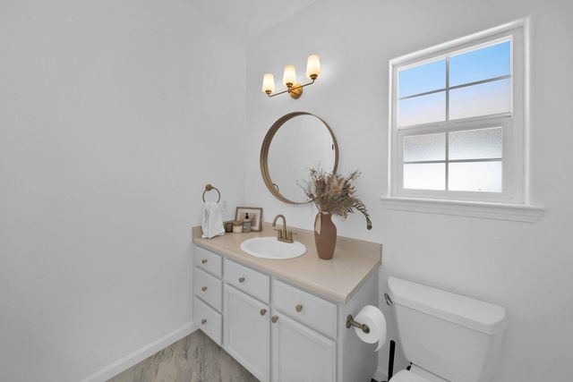 6066 Terra Linda Way, Redding, CA 96003