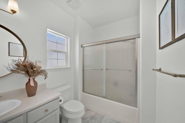 6066 Terra Linda Way, Redding, CA 96003