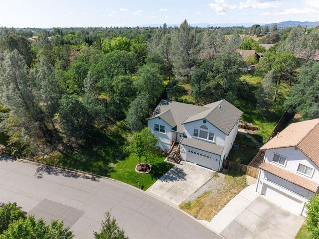 6066 Terra Linda Way, Redding, CA 96003
