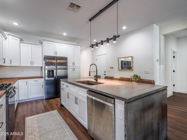 4338 W CRESCENT Road, San Tan Valley, AZ 85144