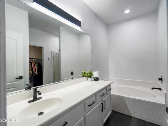 4338 W CRESCENT Road, San Tan Valley, AZ 85144