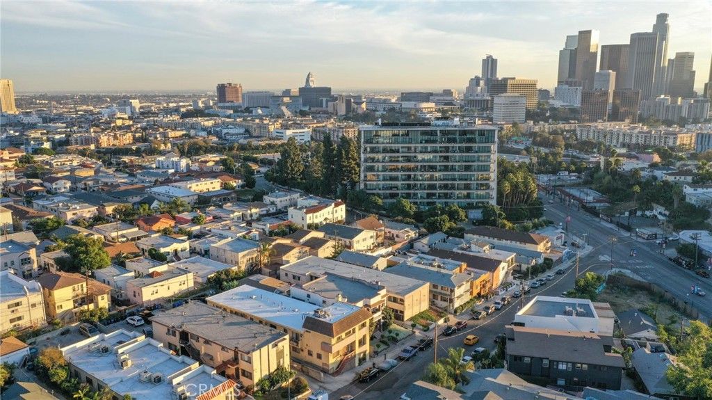 938 Everett Street, Los Angeles, CA 90026