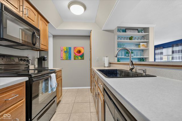 5026 Allisonville Road B, Indianapolis, IN 46205