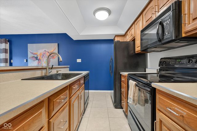 5026 Allisonville Road B, Indianapolis, IN 46205