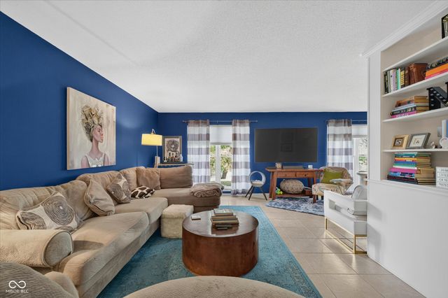 5026 Allisonville Road B, Indianapolis, IN 46205