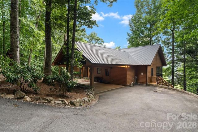 317 Von Trapp Lane, Tuckasegee, NC 28783