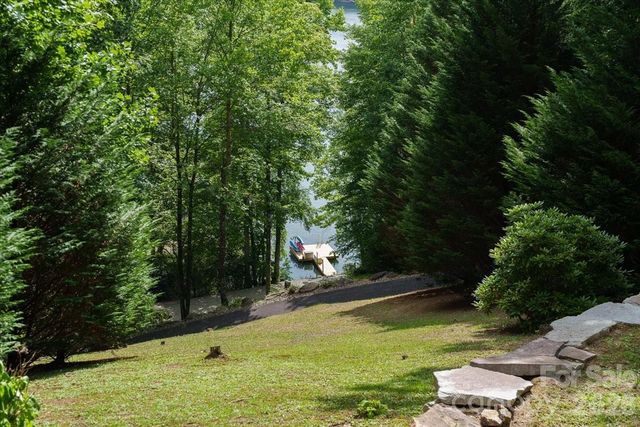 317 Von Trapp Lane, Tuckasegee, NC 28783