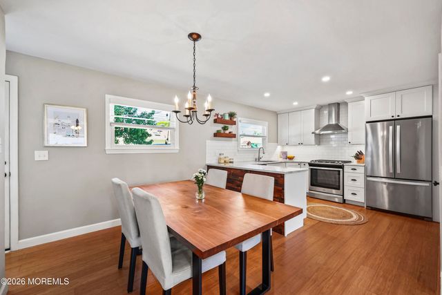 29 Surrey Drive, Hamilton Square, NJ 08690