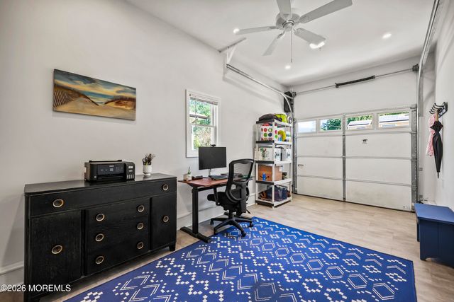 29 Surrey Drive, Hamilton Square, NJ 08690